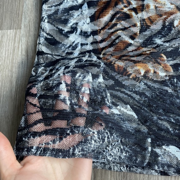 Vintage 90s TRUST COUTURE Mens Shirt XL Mesh Sheer‎ Tiger Graphic Animal Print - Picture 4 of 7